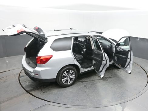 Used 2020 Nissan Pathfinder SL image 43