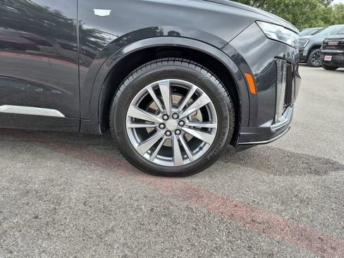 Used 2020 Cadillac XT6 Premium Luxury FWD image 17