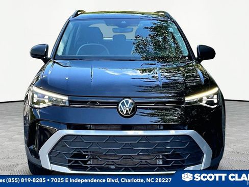 Used 2025 Volkswagen Taos S FWD image 2