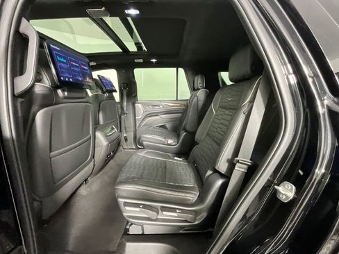 Used 2022 Cadillac Escalade Sport Platinum image 26
