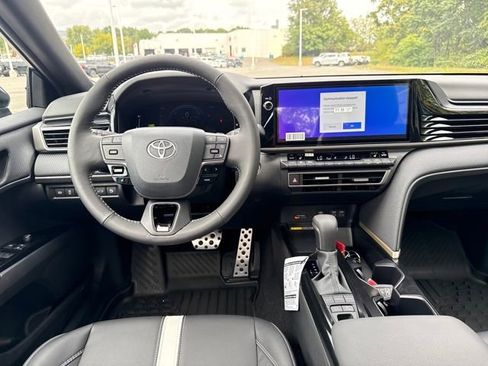 New 2026 Toyota Camry SE image 13