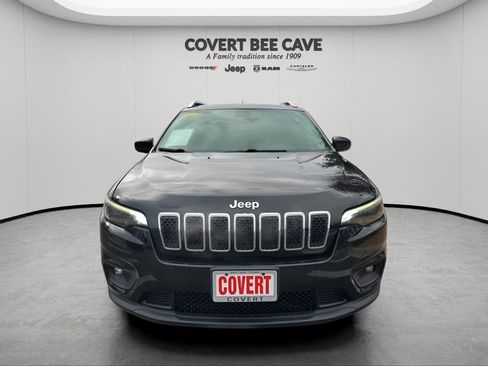 Used 2019 Jeep Cherokee Latitude w/ Popular Appearance Group image 2