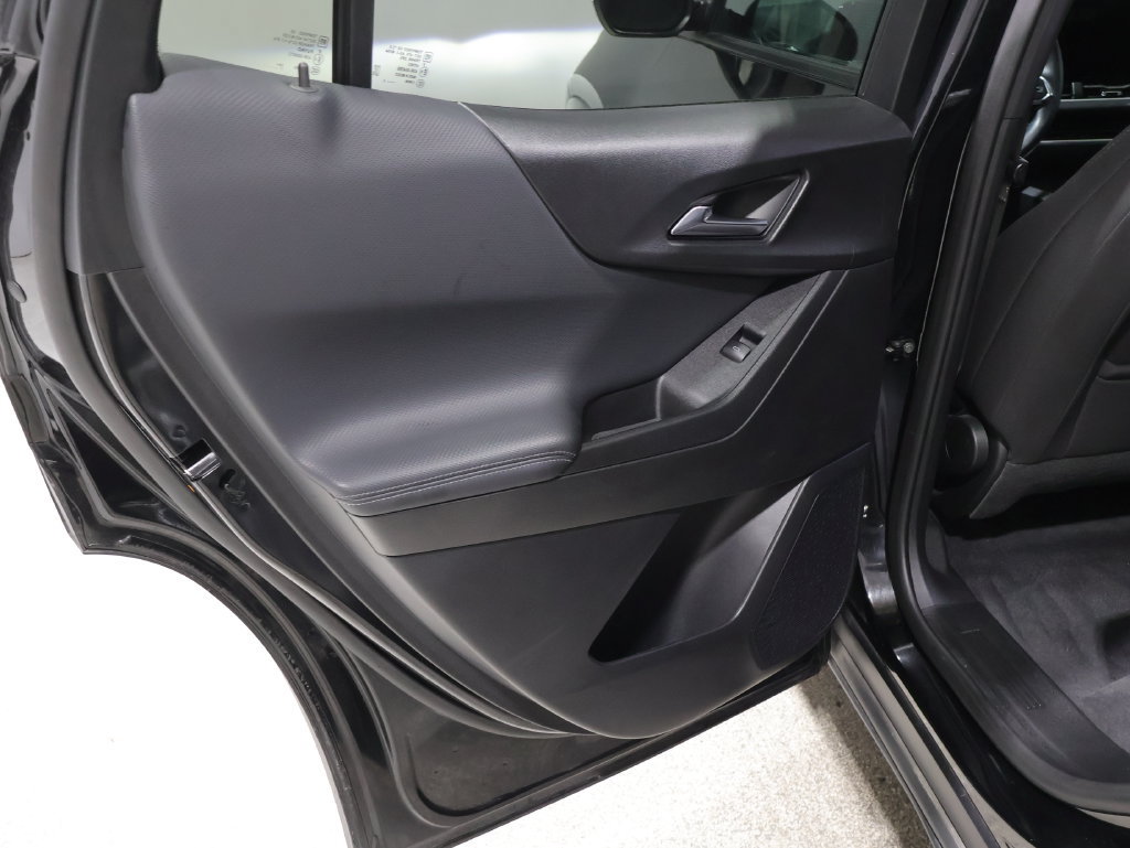 Used 2025 Chevrolet Equinox LT AWD/4WD image 17