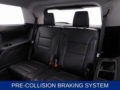 Used 2023 GMC Acadia SLT image 36