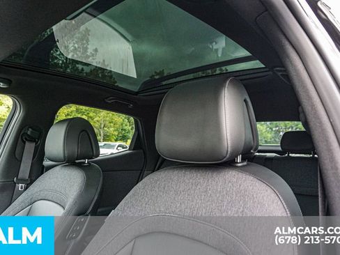 Used 2025 Genesis GV60 RWD image 18