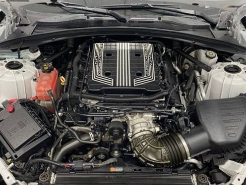 Used 2019 Chevrolet Camaro ZL1 image 8