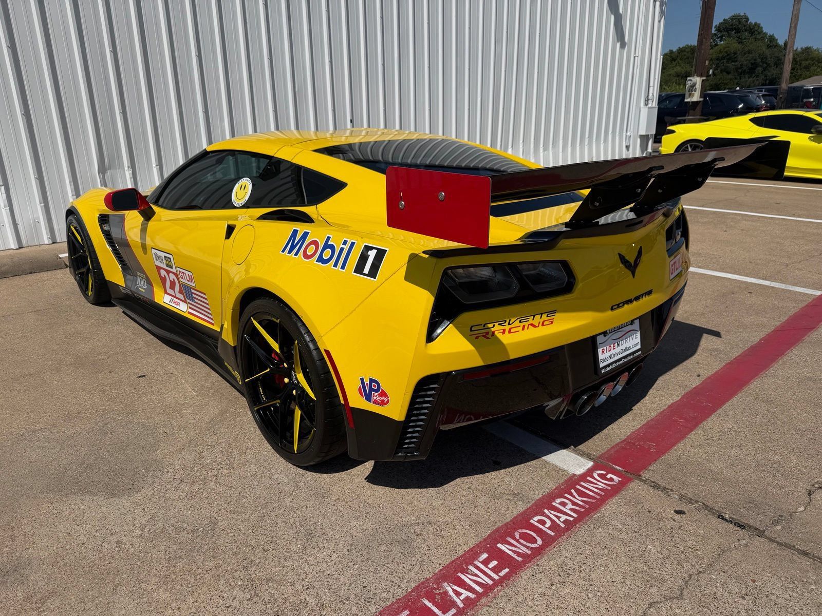 Used 2016 Chevrolet Corvette Z06 w/ 2LZ Preferred Equipment Group RWD image 4