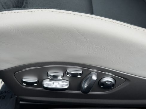 Certified 2019 Porsche 718 Boxster GTS image 23