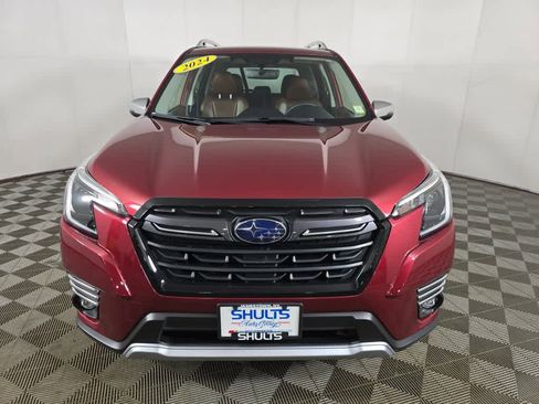 Used 2024 Subaru Forester Touring image 3