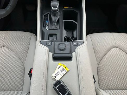 Used 2024 Toyota Grand Highlander AWD Hybrid image 22