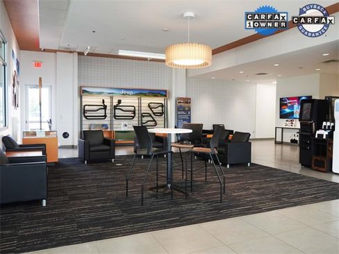 Used 2025 Toyota Sienna XSE w/ XSE Premium Package image 49