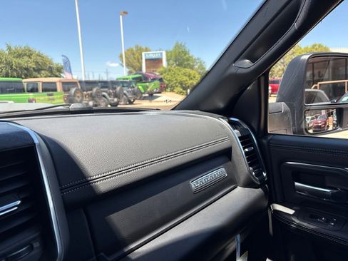 New 2026 RAM 2500 Laramie AWD/4WD image 34