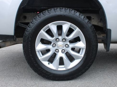 Used 2022 Chevrolet Silverado 1500 Custom AWD/4WD image 35