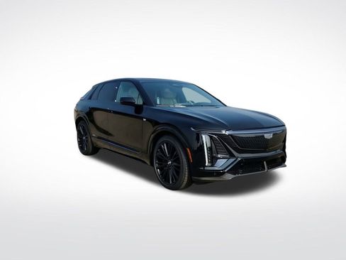 New 2026 Cadillac Lyriq V w/ Exterior Carbon Fiber Package image 2