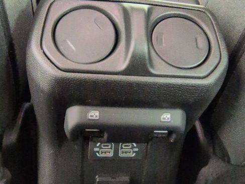 Certified 2025 Jeep Wrangler Unlimited Sahara AWD/4WD image 34