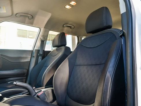 Used 2019 Kia Soul image 19