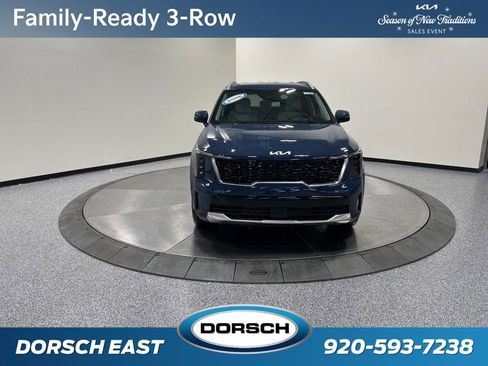 New 2026 Kia Sorento S image 2