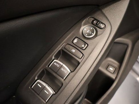 Used 2018 Honda Accord EX image 11