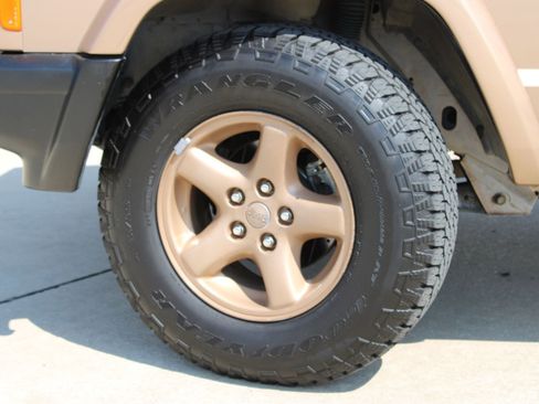 Used 1999 Jeep Cherokee Sport AWD/4WD image 34