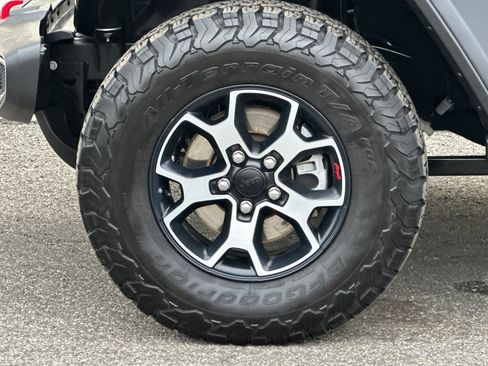 Used 2022 Jeep Wrangler Unlimited Rubicon w/ LED Lighting Group image 36