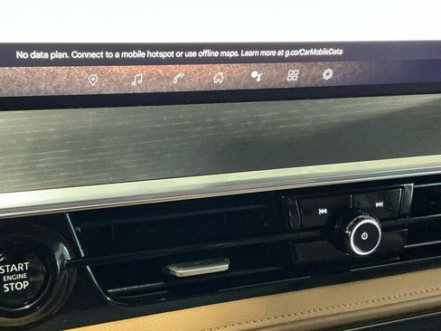 Used 2025 INFINITI QX80 Sensory image 46