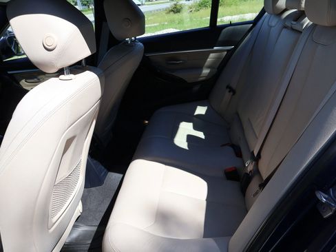 Used 2017 BMW 330i Sedan w/ Premium Package image 35