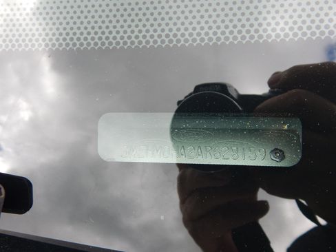 Used 2010 Mercury Milan image 22