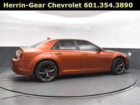 Used 2021 Chrysler 300 S image 8