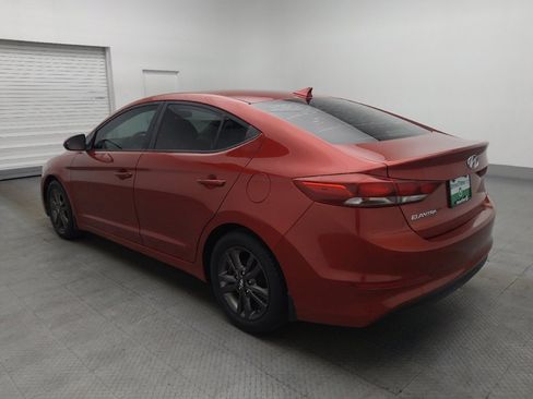Used 2017 Hyundai Elantra SE image 3