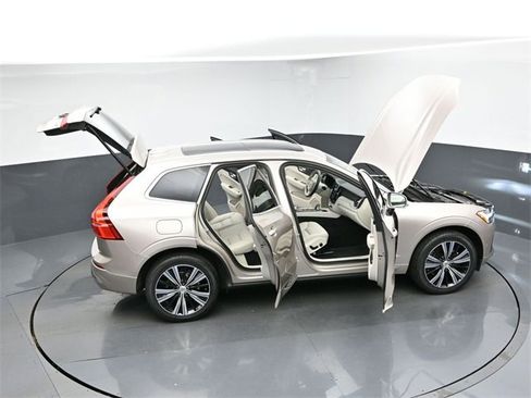 Used 2023 Volvo XC60 B5 Plus w/ Protection Package image 48