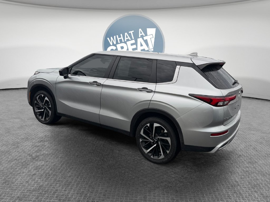 Used 2024 Mitsubishi Outlander SE AWD/4WD image 6