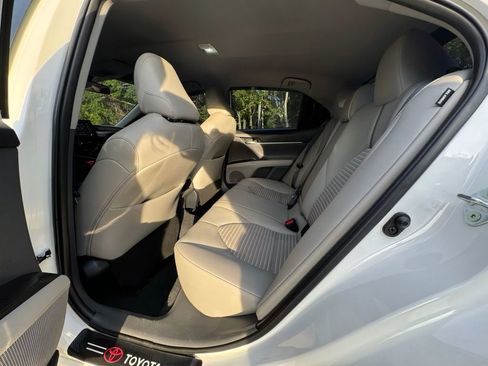 Used 2023 Toyota Camry SE FWD image 15