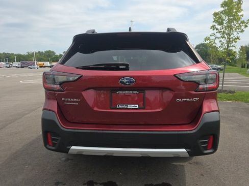 Used 2022 Subaru Outback Limited AWD/4WD image 9