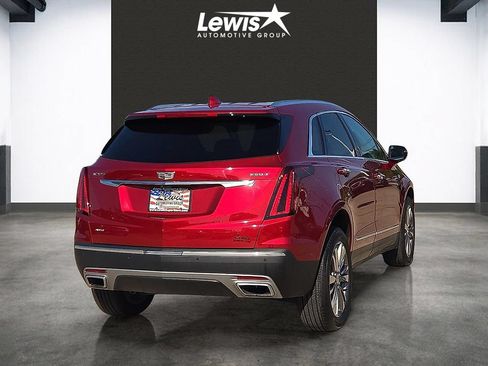 Used 2021 Cadillac XT5 Premium Luxury AWD/4WD image 4