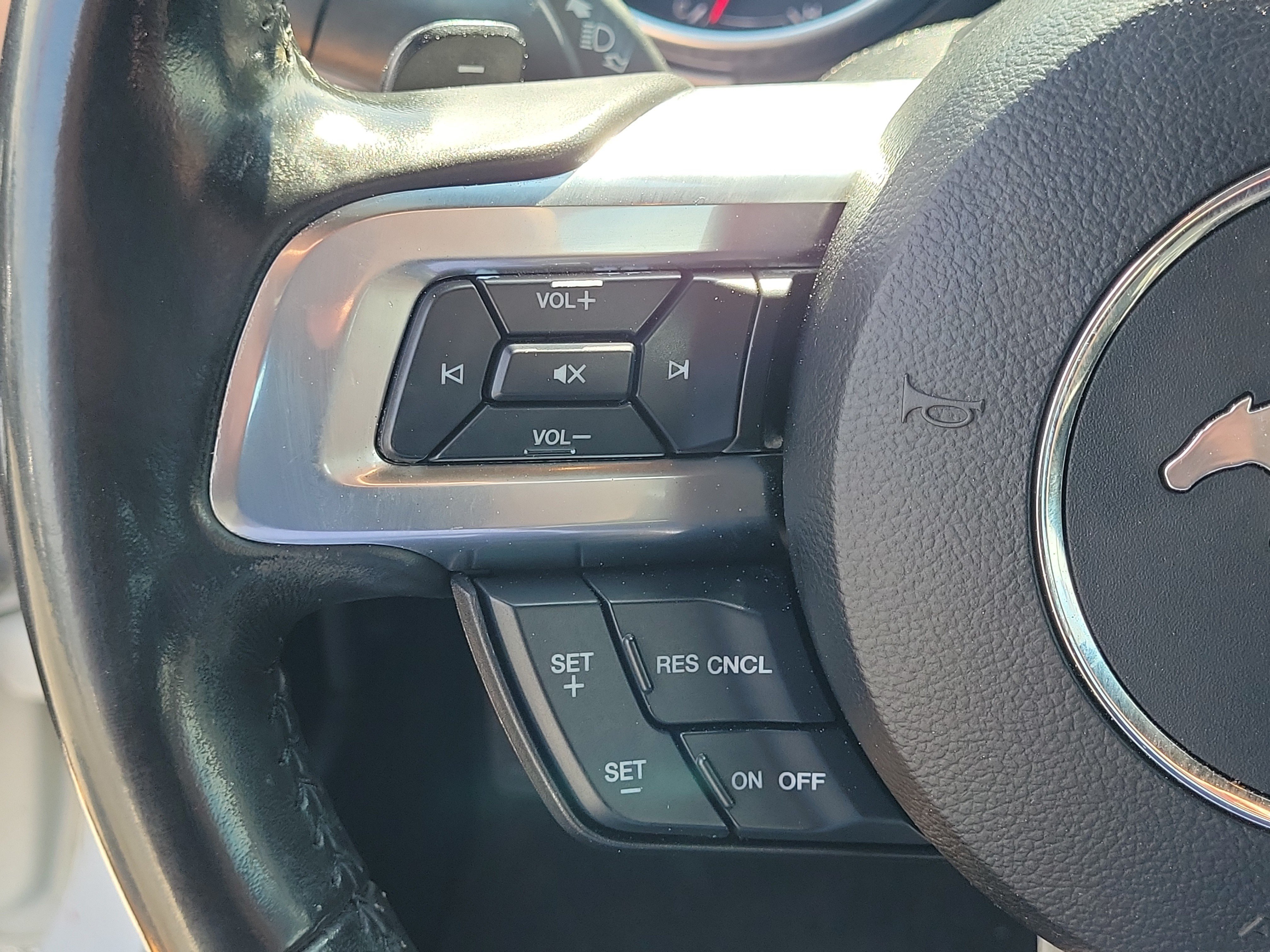 Used 2020 Ford Mustang Premium RWD image 18