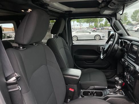 Used 2021 Jeep Wrangler Unlimited Sport AWD/4WD image 31