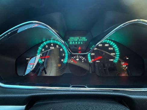 Used 2014 Chevrolet Traverse LTZ w/ LPO, 'HIT The Road' Package image 22