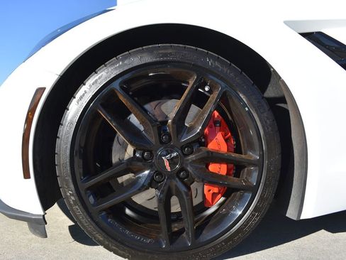 Used 2015 Chevrolet Corvette Stingray Coupe w/ 3LT Preferred Equipment Group image 19