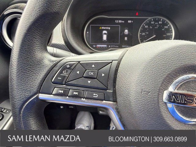 Used 2019 Nissan Kicks SV FWD image 18