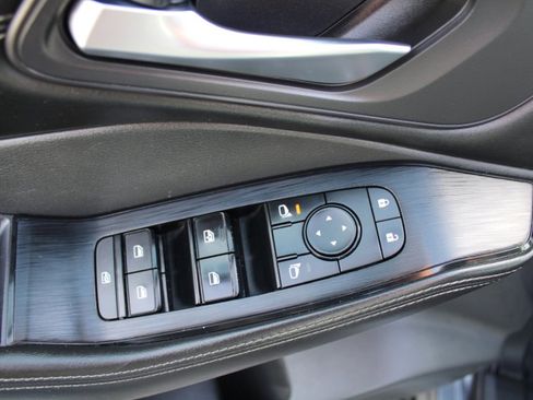 Used 2022 Nissan Rogue SV w/ SV Premium Package image 15