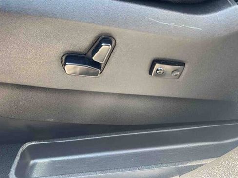 Used 2019 Dodge Grand Caravan GT FWD image 16