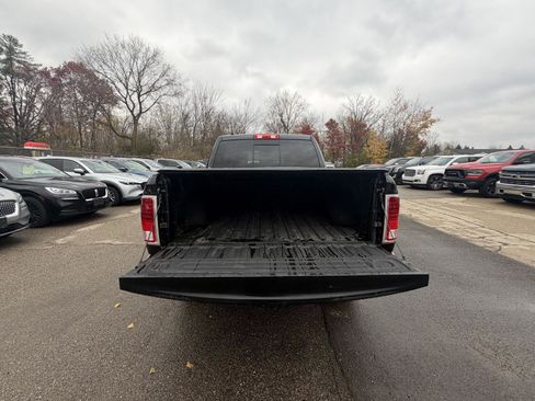Used 2016 RAM 1500 Laramie w/ Convenience Group image 28