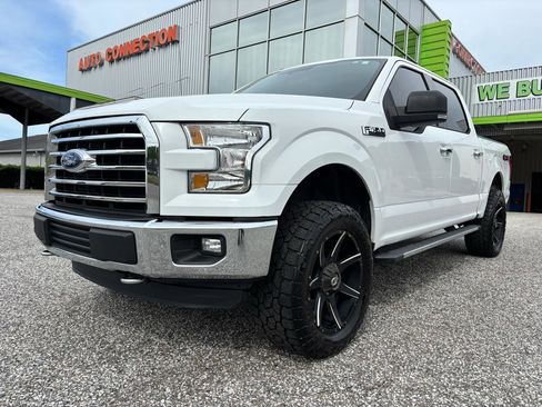 Used 2016 Ford F150 XLT w/ Equipment Group 302A Luxury image 9