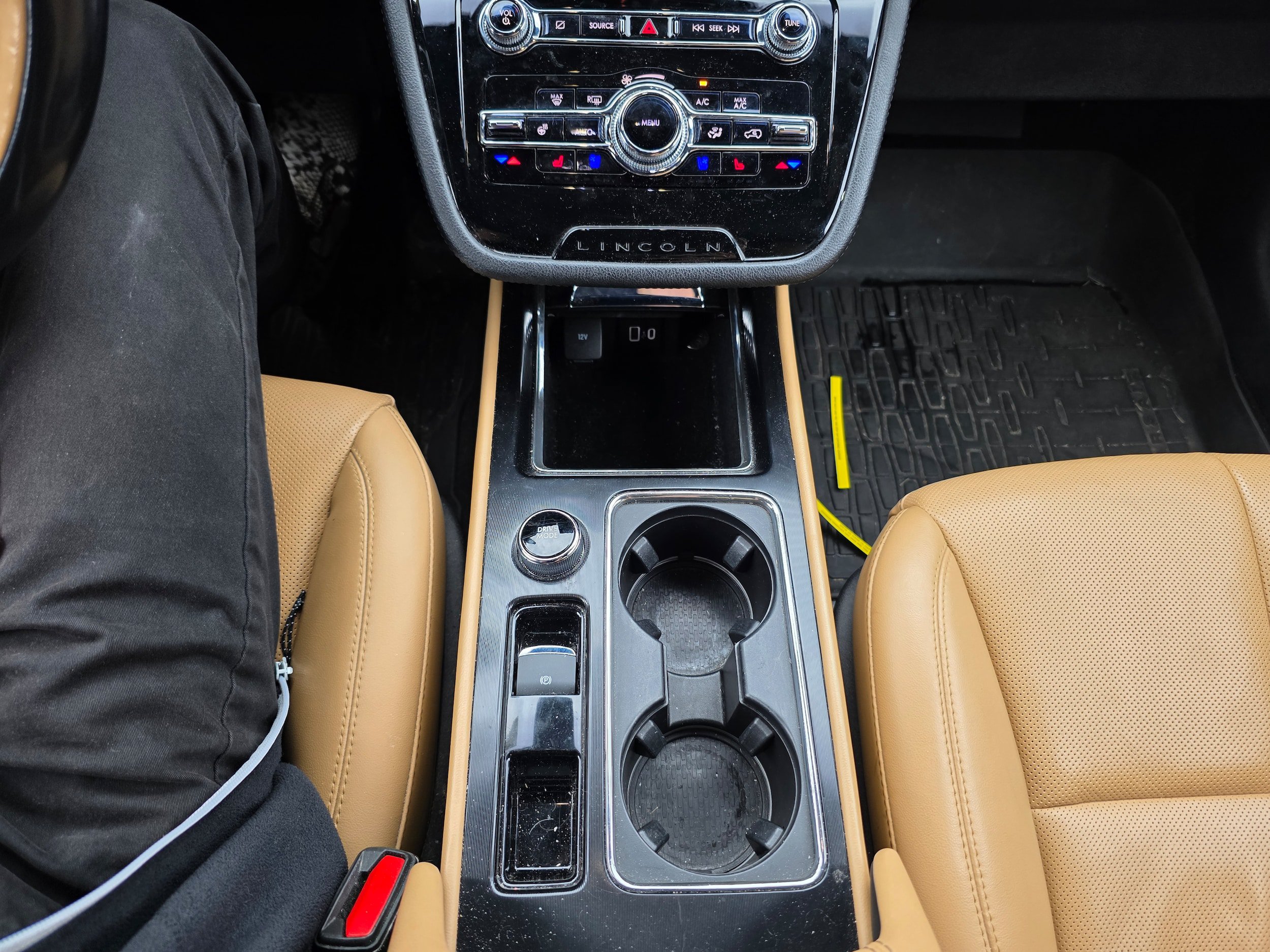 Used 2022 Lincoln Corsair Reserve w/ Equipment Group 201A AWD/4WD image 12