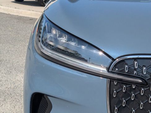 New 2025 Lincoln Aviator 2WD w/ Equipment Group 101A image 11