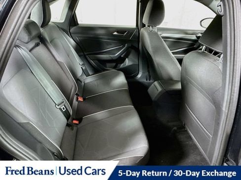 Used 2025 Volkswagen Jetta Sport FWD image 30