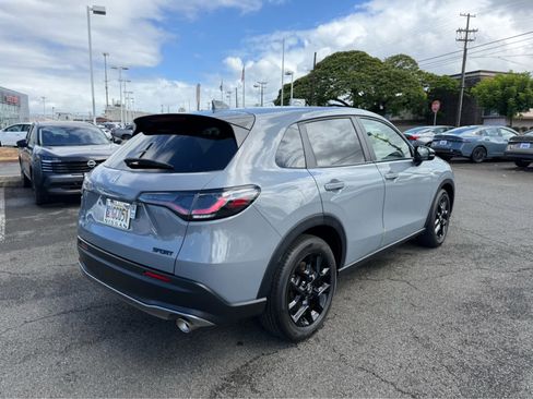 Used 2025 Honda HR-V Sport image 3
