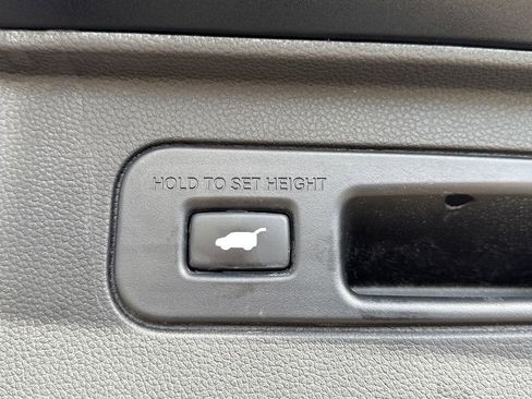 Certified 2024 Honda Pilot EX-L image 17