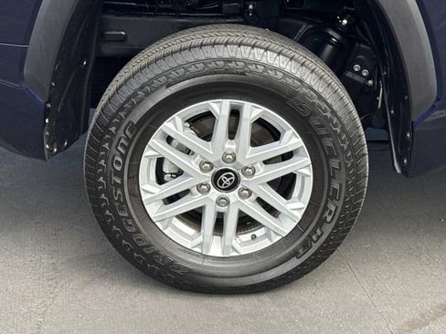 Used 2025 Toyota Tundra SR5 w/ SR5 Convenience Package AWD/4WD image 38
