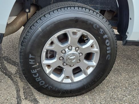 Used 2022 RAM 2500 Laramie AWD/4WD image 5